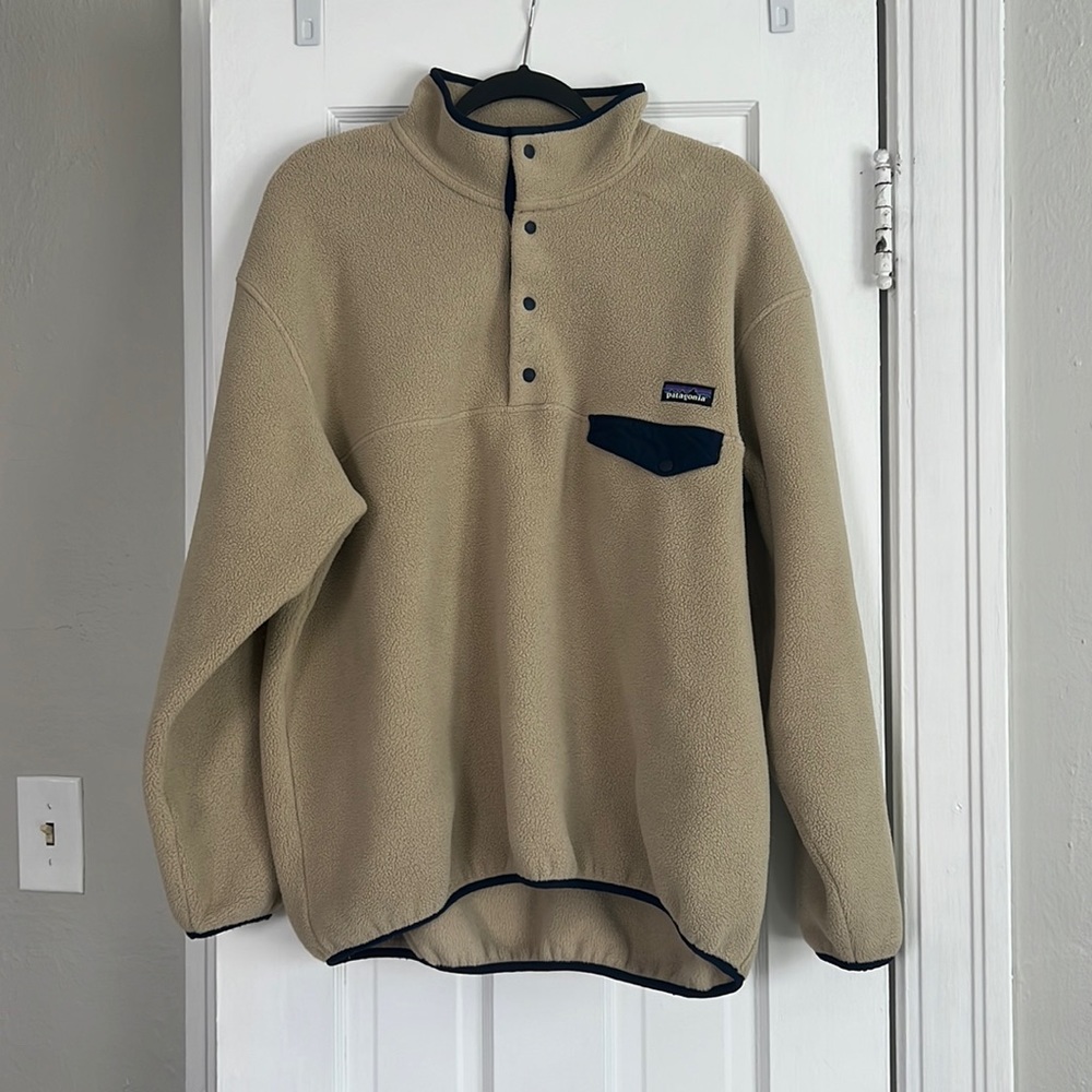 Patagonia Synchilla Snap-T Pullover in Tan